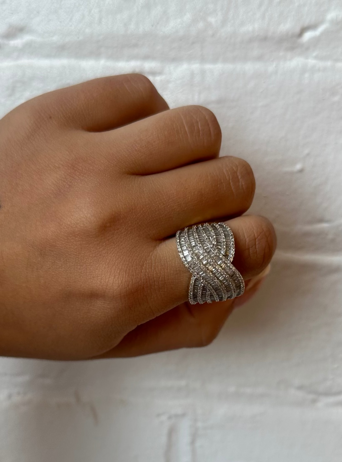 Vintage Diamond Wave Ring