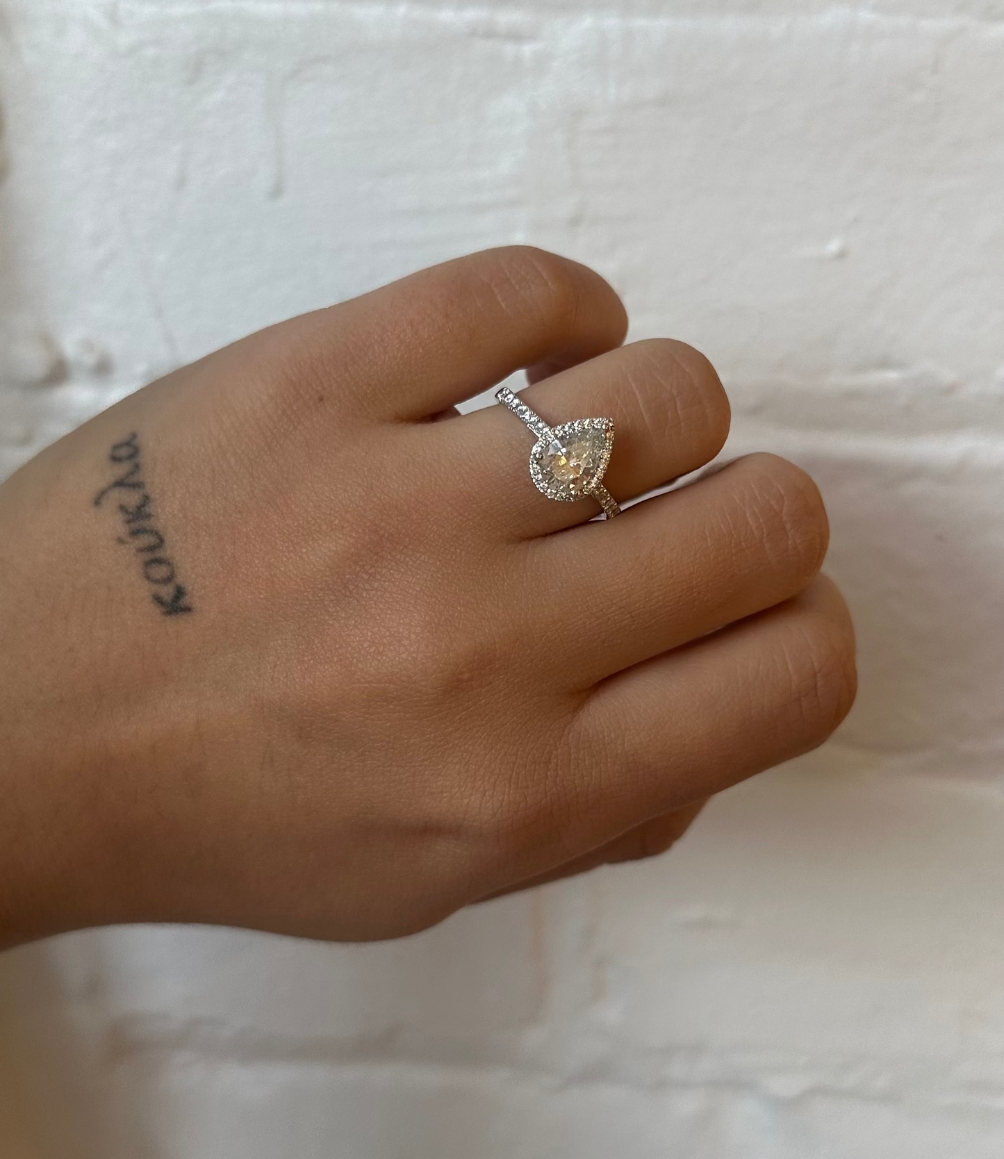 Vintage Pear Engagment Ring