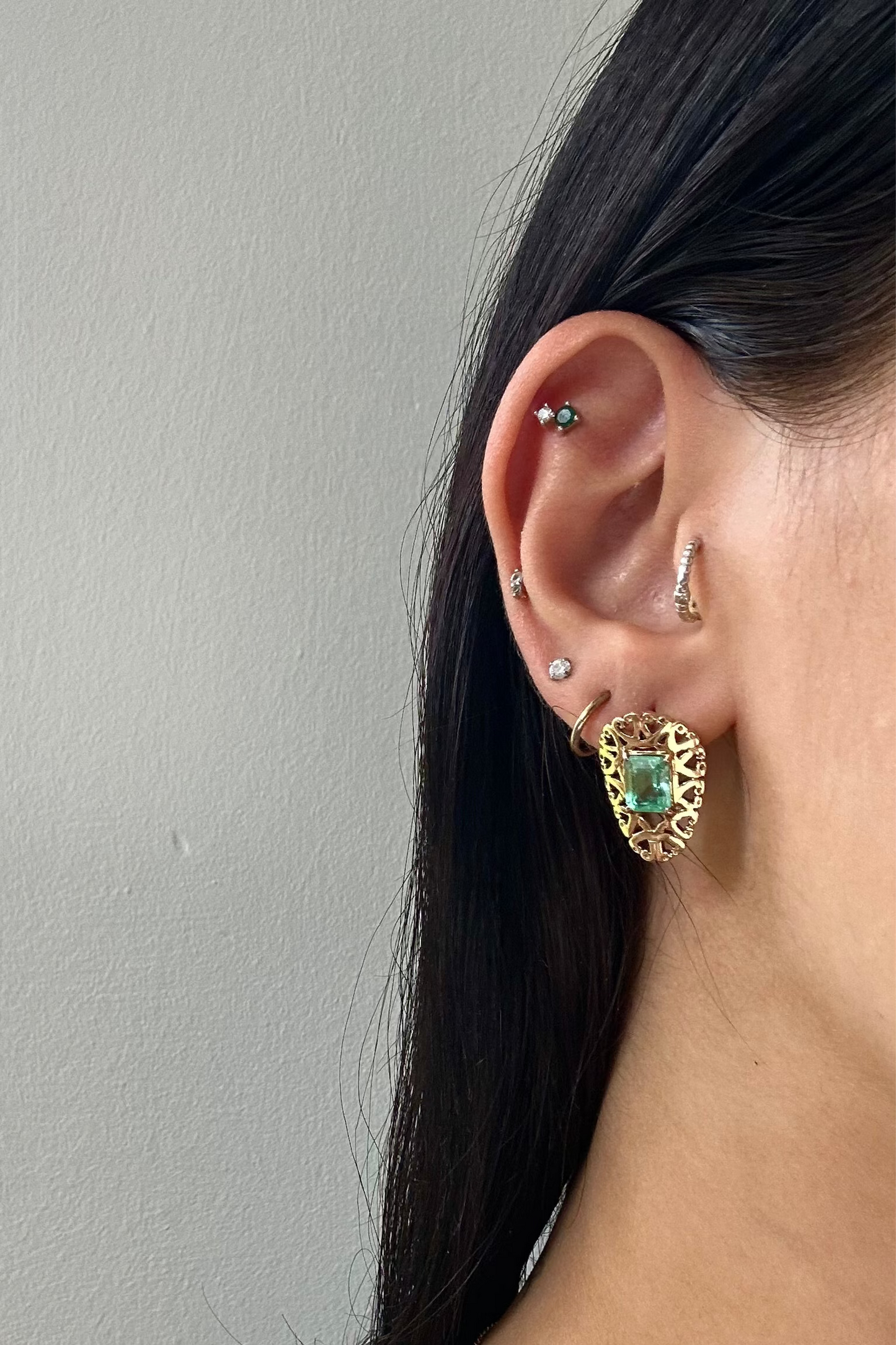 Gold Frame Emerald Earrings
