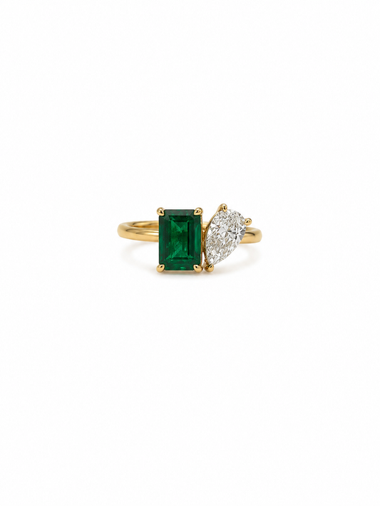 Toi Et Moi Diamond and Emerald Ring