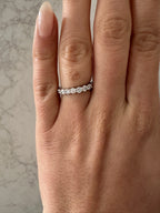 Round Diamond Shared Prong Band