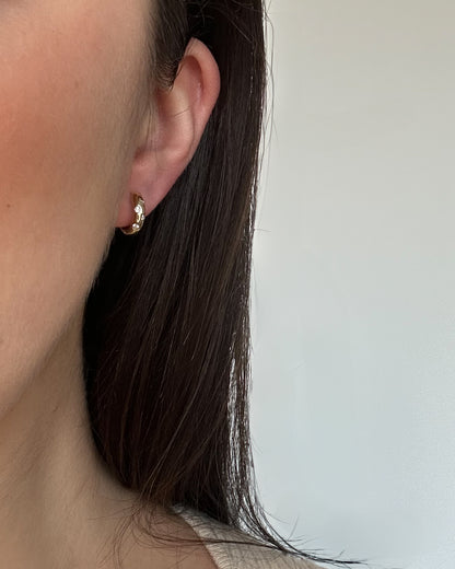 Scattered Diamond Hoops