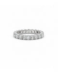 Round Diamond Shared Prong Band