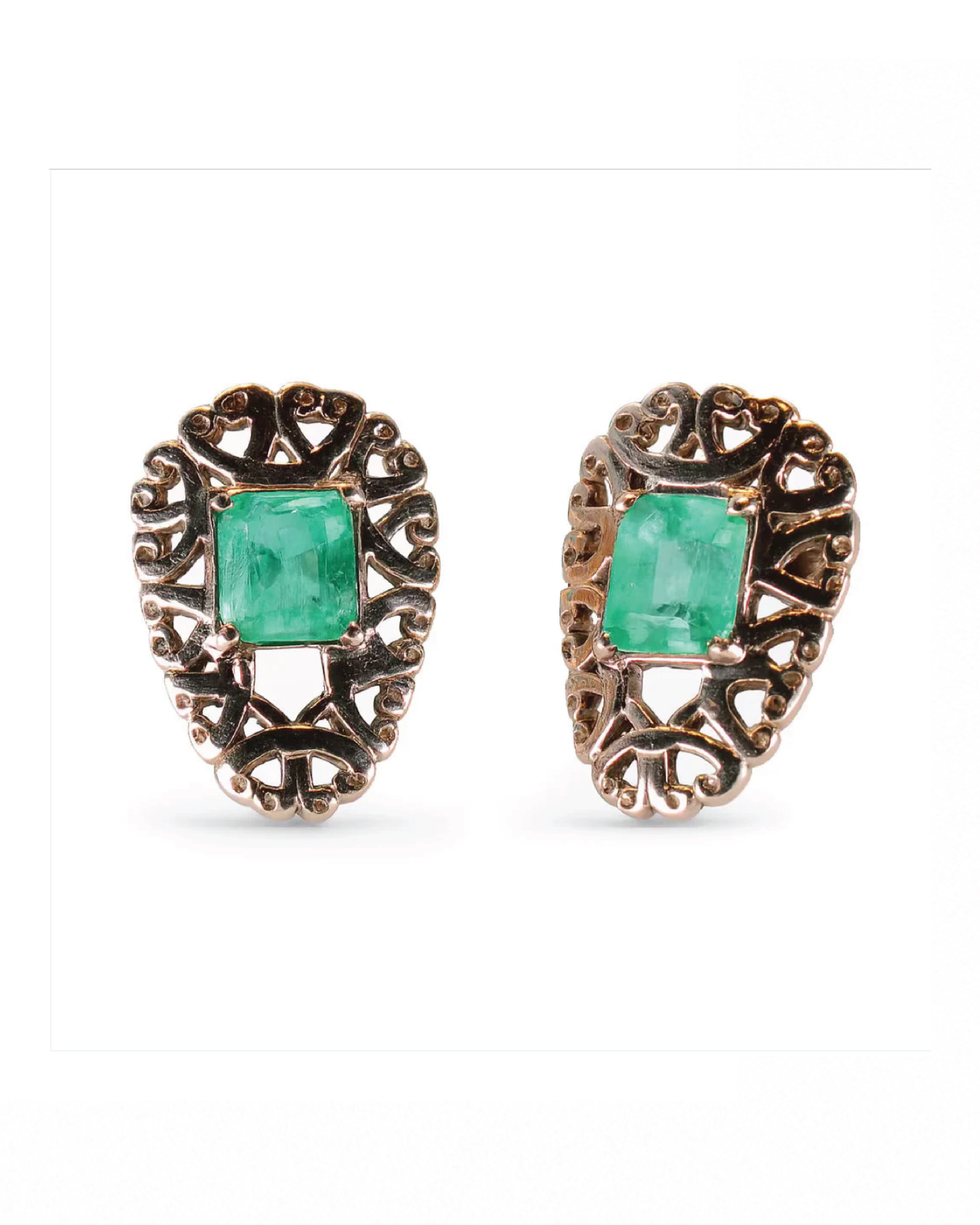 Gold Frame Emerald Earrings