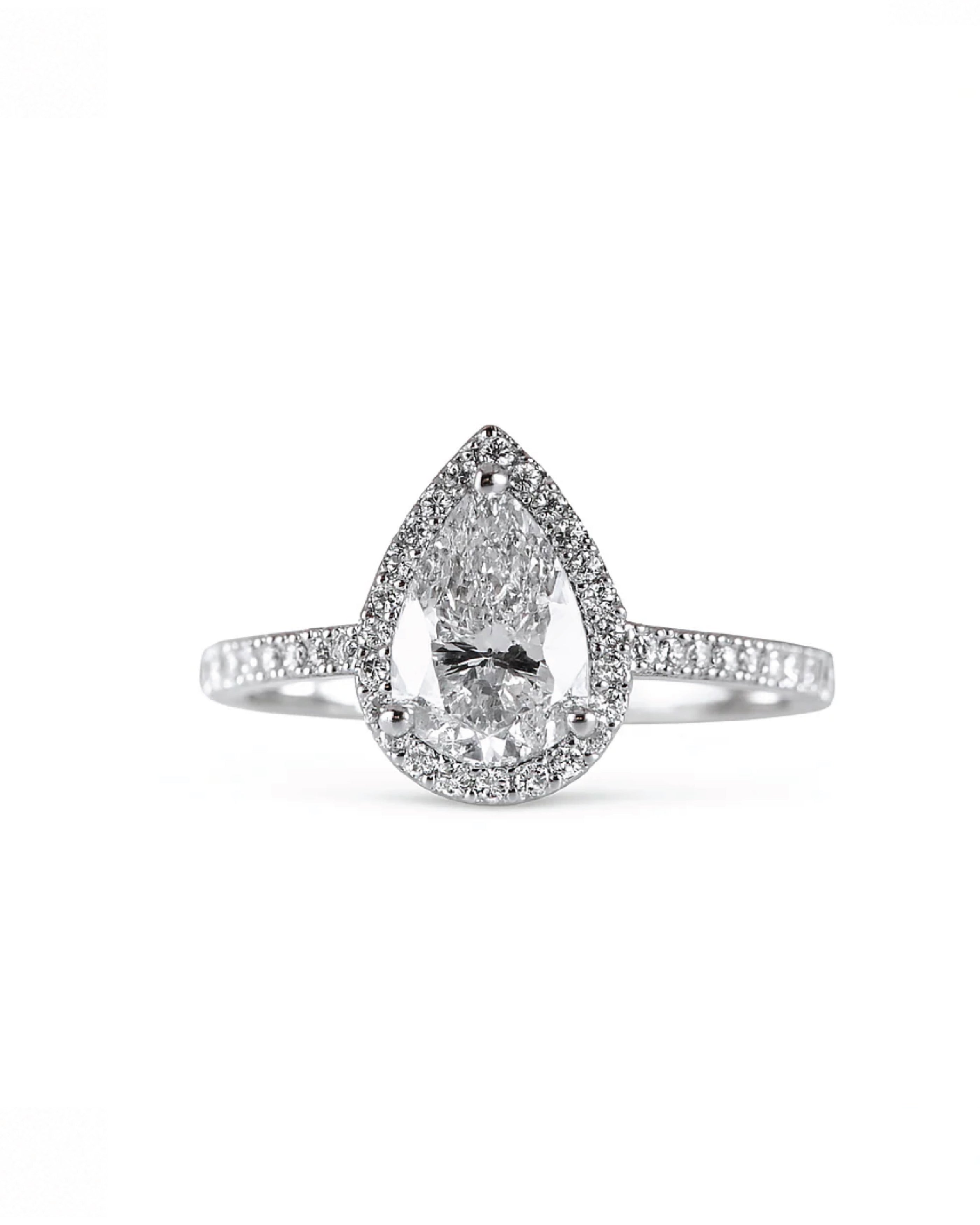Vintage Pear Engagment Ring
